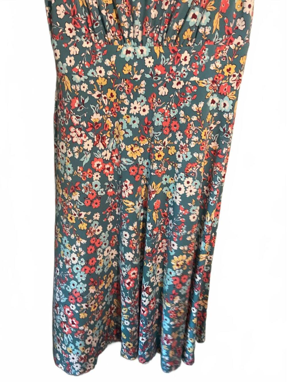 North style Beautiful Floral Print Summer Dress with Pleated Bodice Size 12 - Picture 4 of 9
